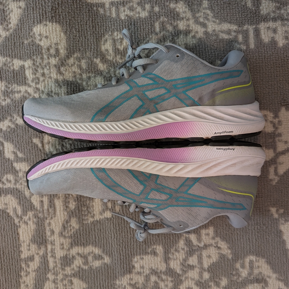 ASICS Women's Gray Running Shoes